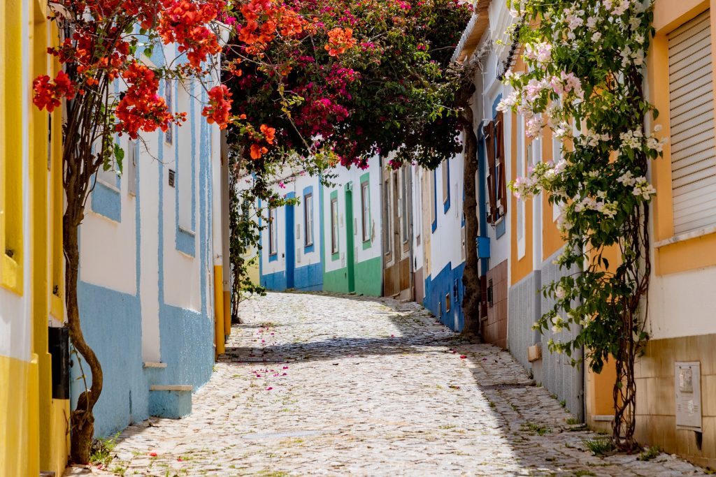On,The,Narrow,Alleys,Of,Ferragudo,,Algarve,,Portugal,,Europe
